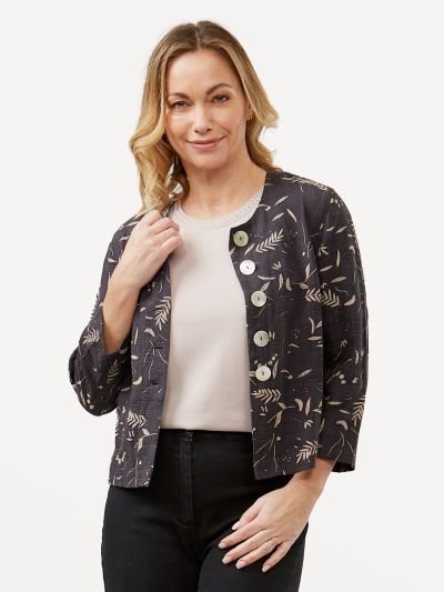 VIZ-A-VIZ  Leaf Print Cropped Button Jacket