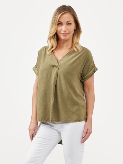 VIZ-A-VIZ  Nocrella Green V-neck Pleat Tunic